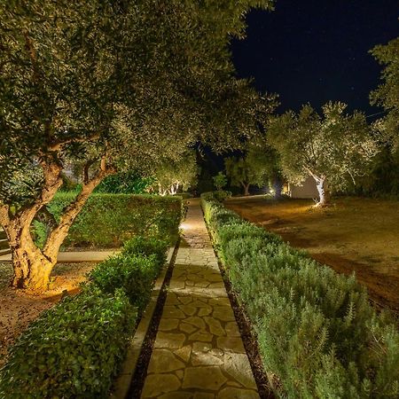 Abelia Luxurious Villas フィニクーダ エクステリア 写真