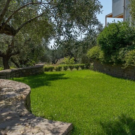 Abelia Luxurious Villas フィニクーダ エクステリア 写真