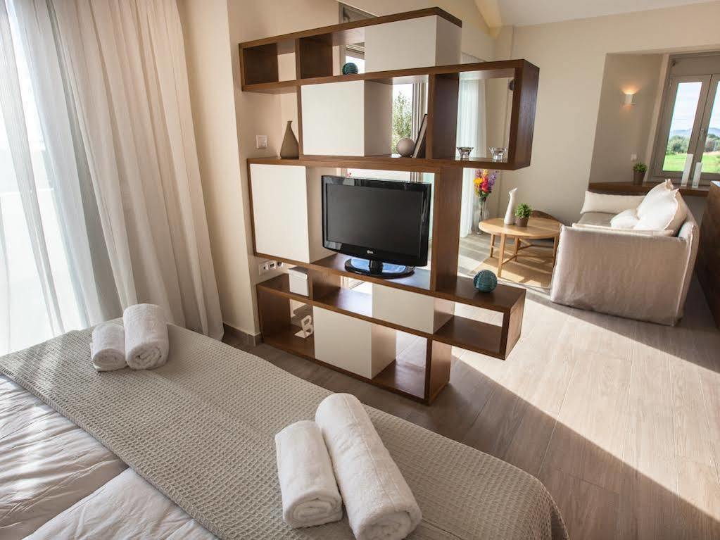 Abelia Luxurious Villas フィニクーダ エクステリア 写真