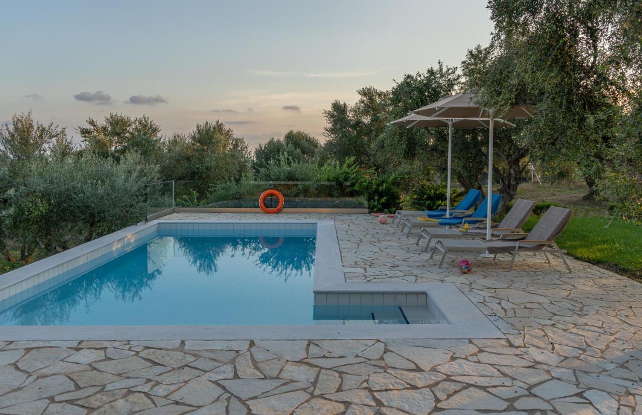 Abelia Luxurious Villas フィニクーダ エクステリア 写真