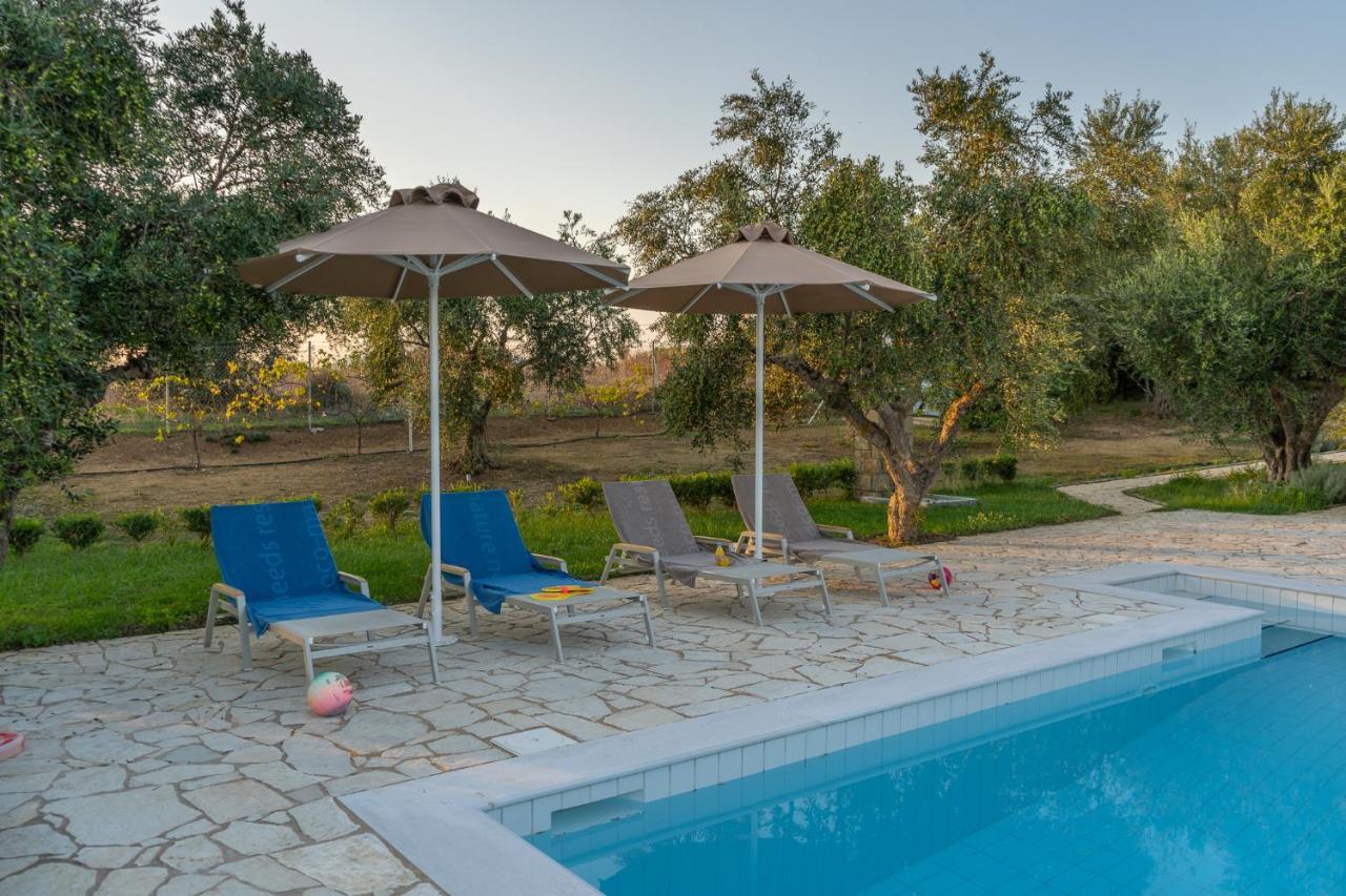 Abelia Luxurious Villas フィニクーダ エクステリア 写真