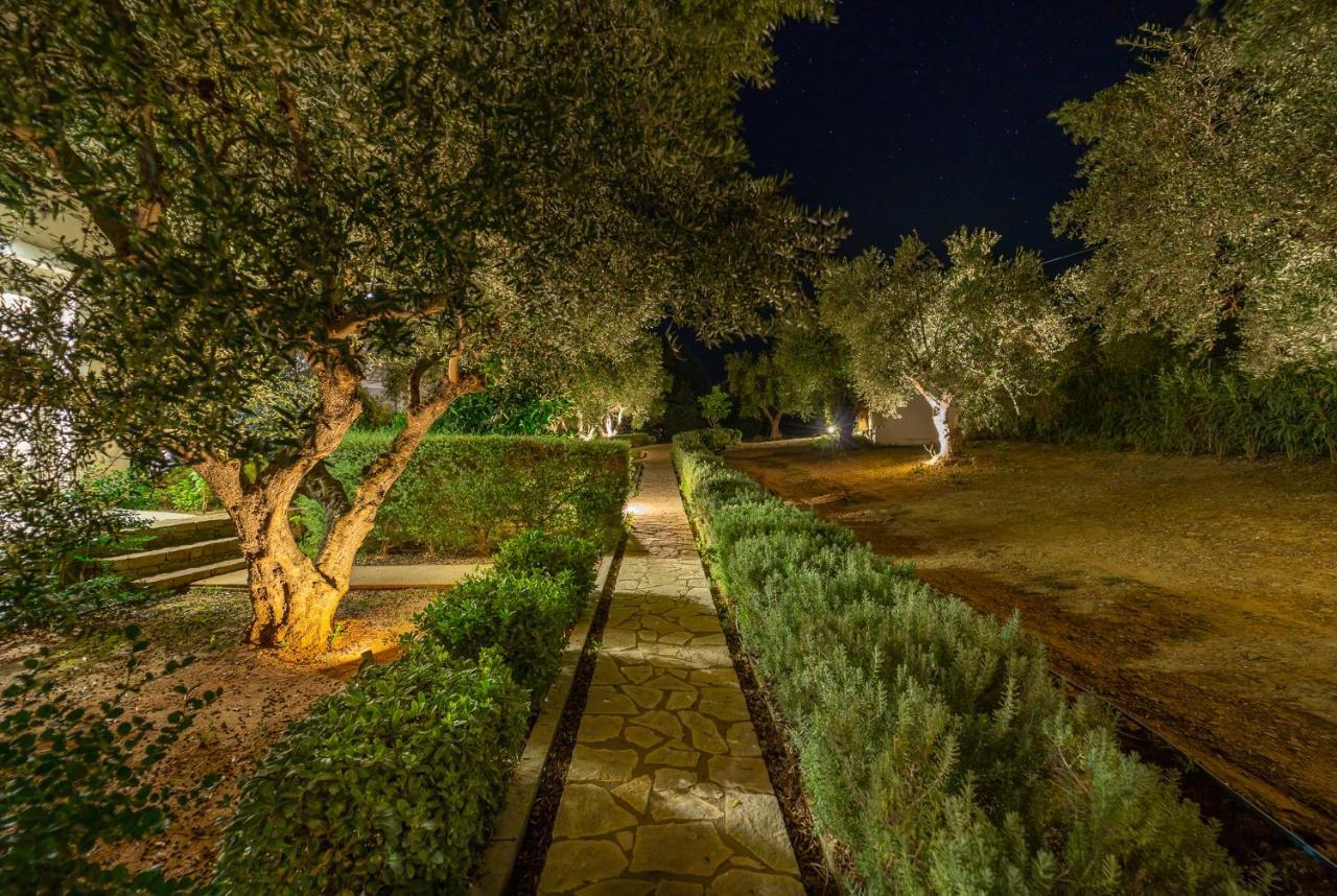 Abelia Luxurious Villas フィニクーダ エクステリア 写真