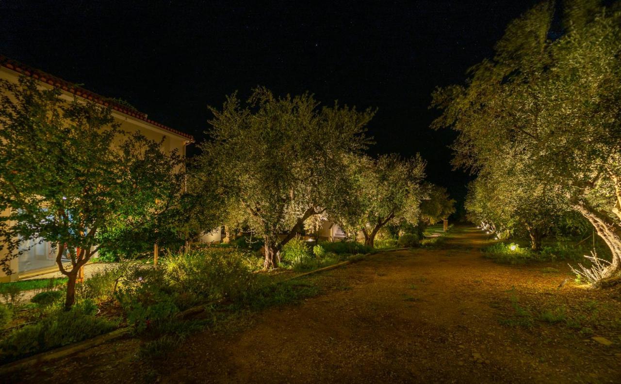 Abelia Luxurious Villas フィニクーダ エクステリア 写真